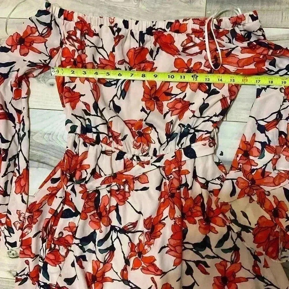 Lulu’s blushing blooms Nude Floral print Off The Shoulder Dress size medium - Picture 7 of 8